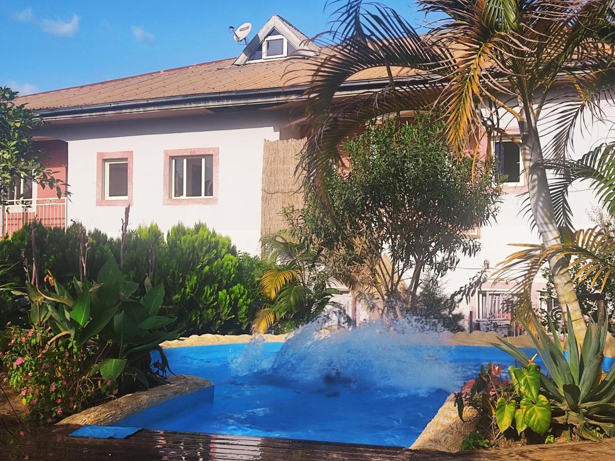 Residence Jardin Tropical Яунде Экстерьер фото